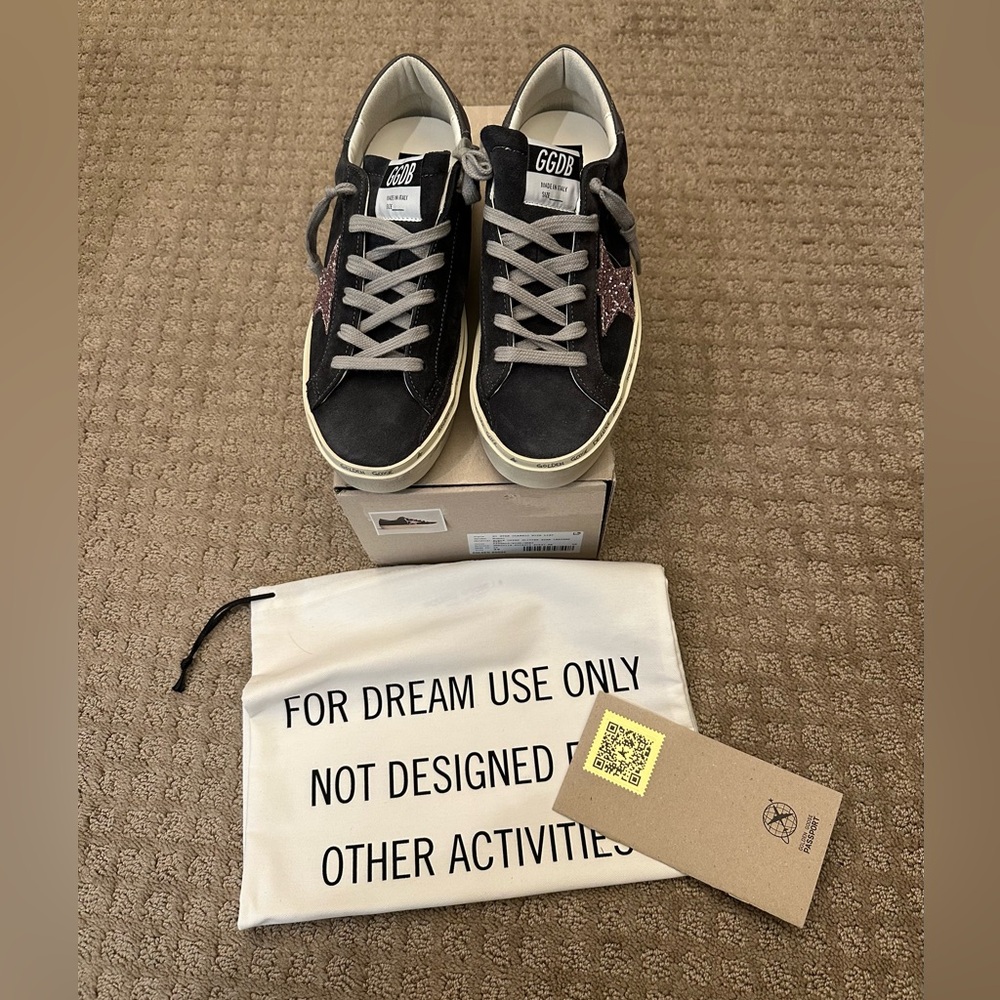 Golden Goose Gray Suede Sneakers with Pink Glitter Star - Picture 4 of 5
